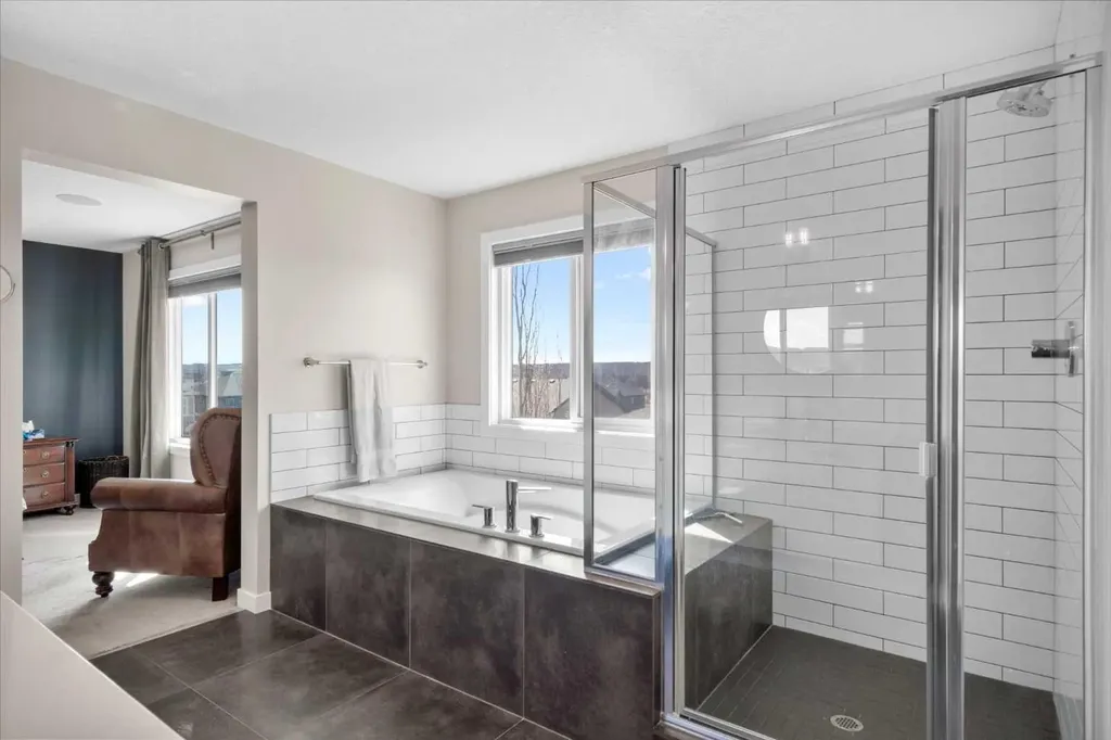 82 Cranbrook Crescent SE Calgary AB T3M 2C3