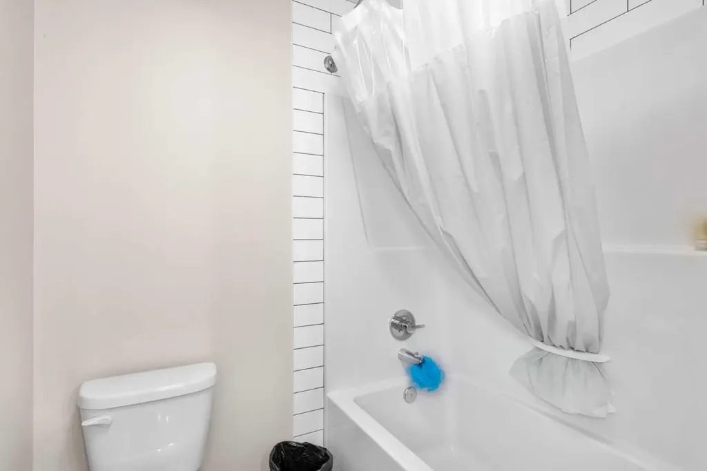 82 Cranbrook Crescent SE Calgary AB T3M 2C3