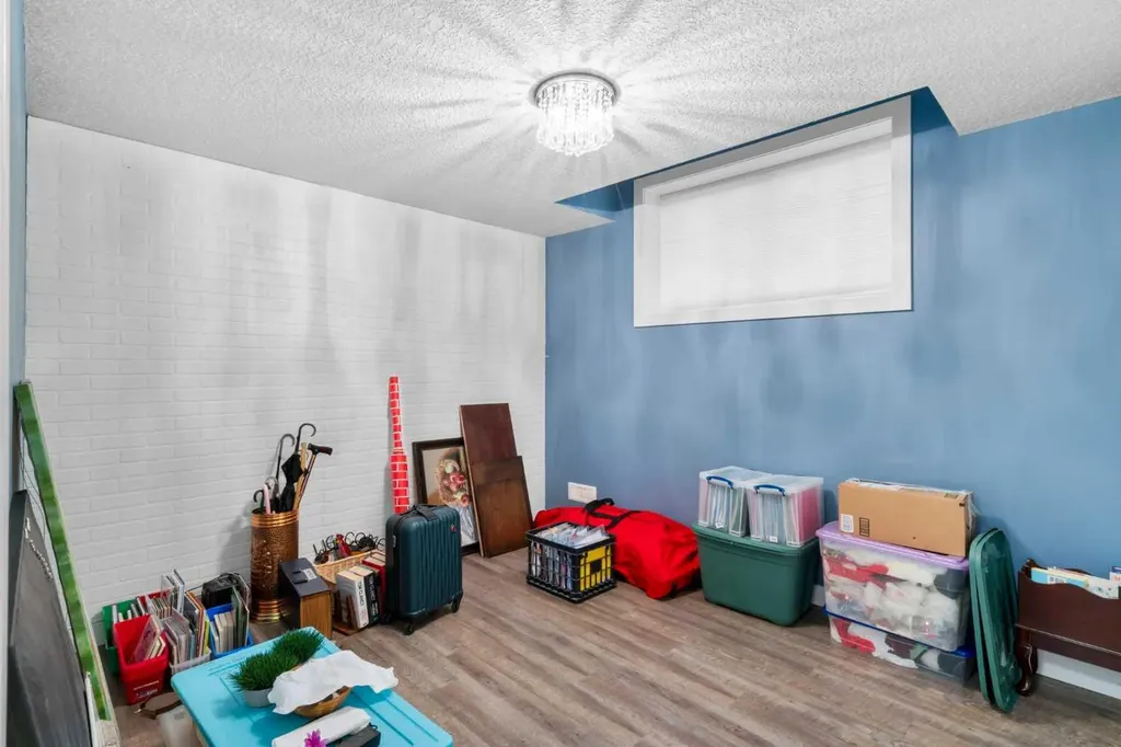 82 Cranbrook Crescent SE Calgary AB T3M 2C3