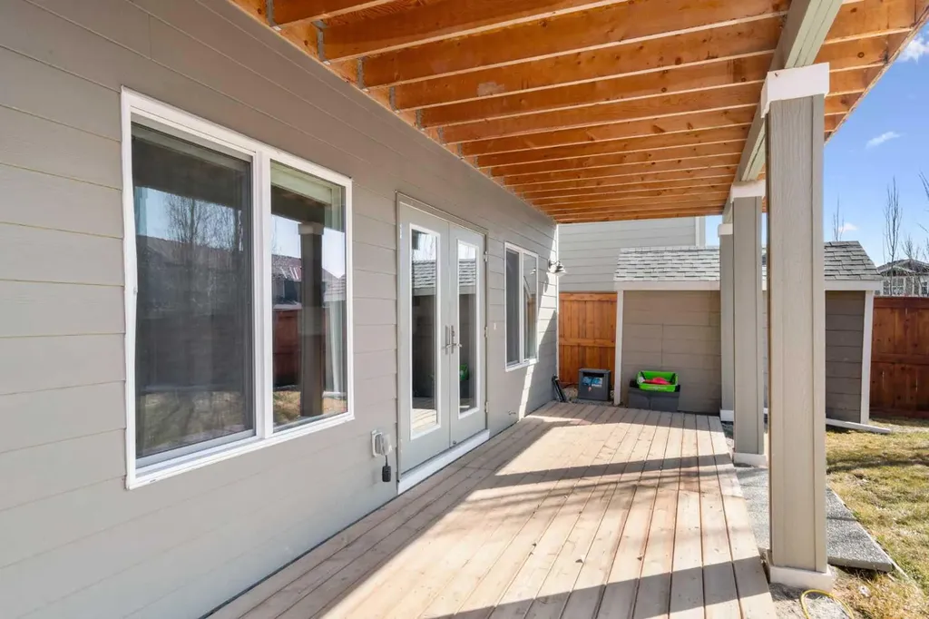 82 Cranbrook Crescent SE Calgary AB T3M 2C3