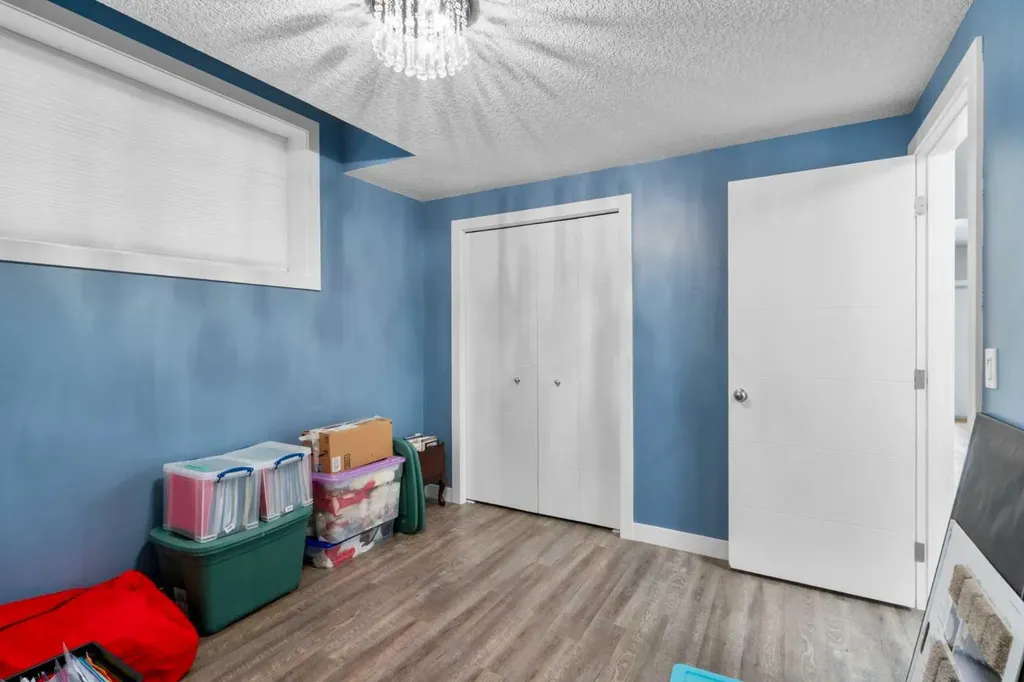 82 Cranbrook Crescent SE Calgary AB T3M 2C3