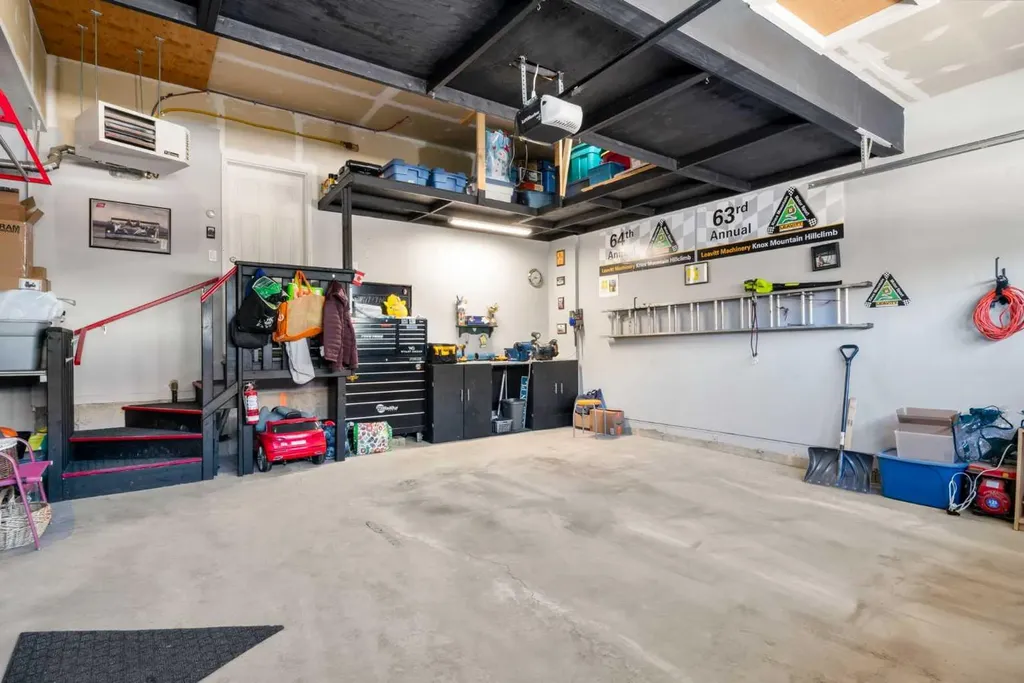 82 Cranbrook Crescent SE Calgary AB T3M 2C3
