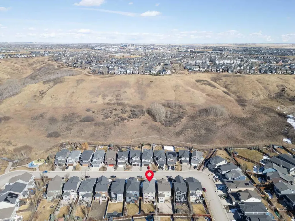 82 Cranbrook Crescent SE Calgary AB T3M 2C3
