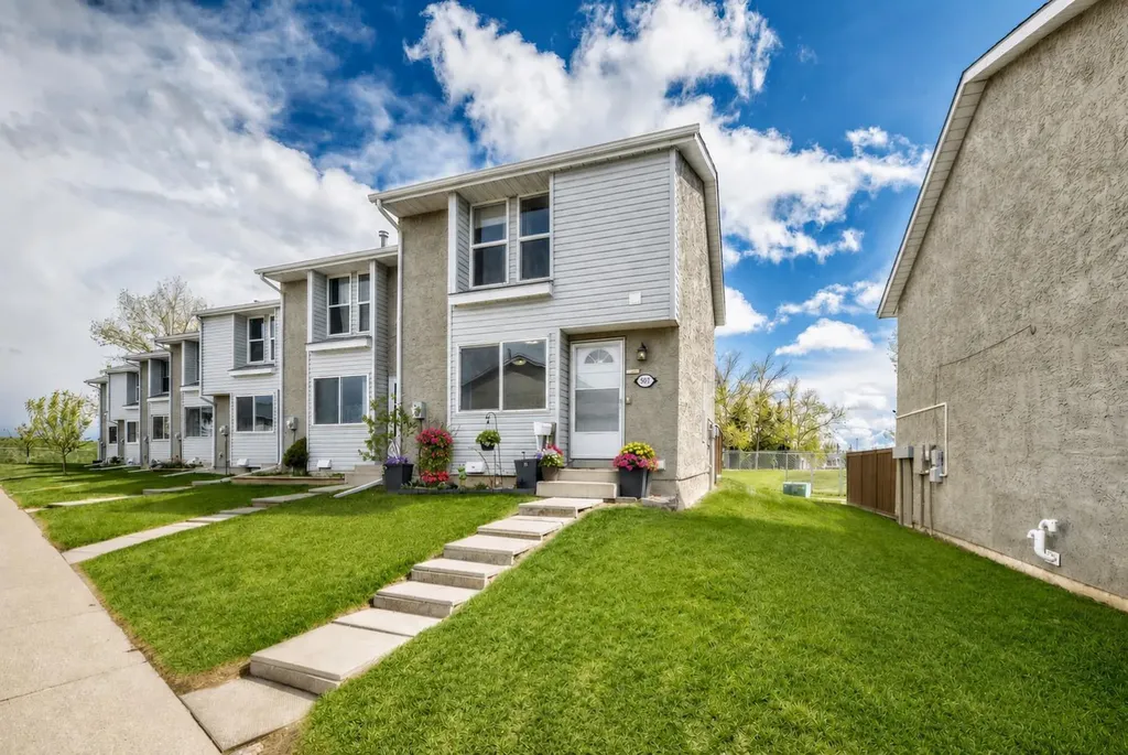 700 Allen Street SE Airdrie AB T4B 1E8