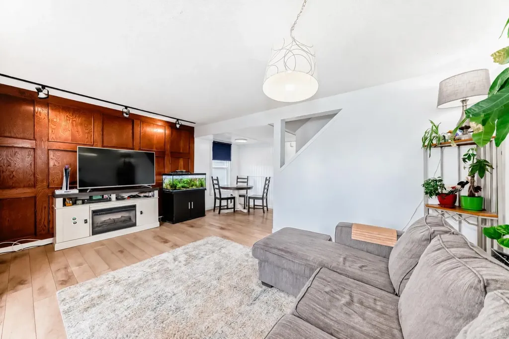 700 Allen Street SE Airdrie AB T4B 1E8