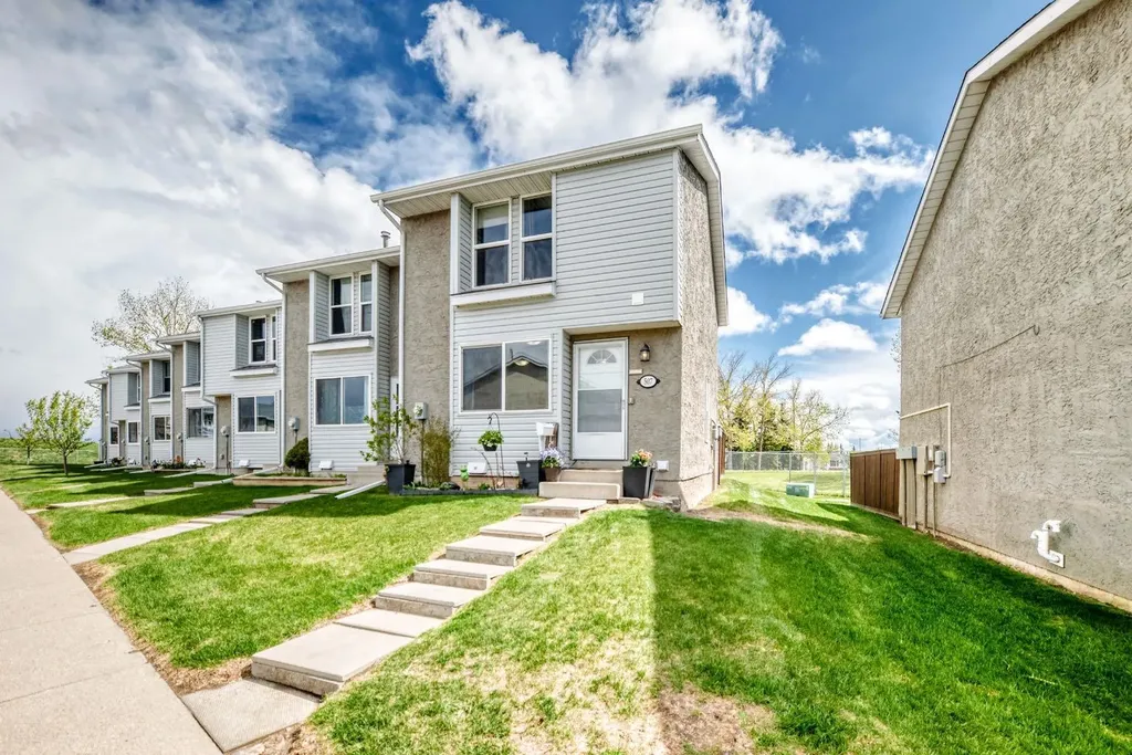 700 Allen Street SE Airdrie AB T4B 1E8