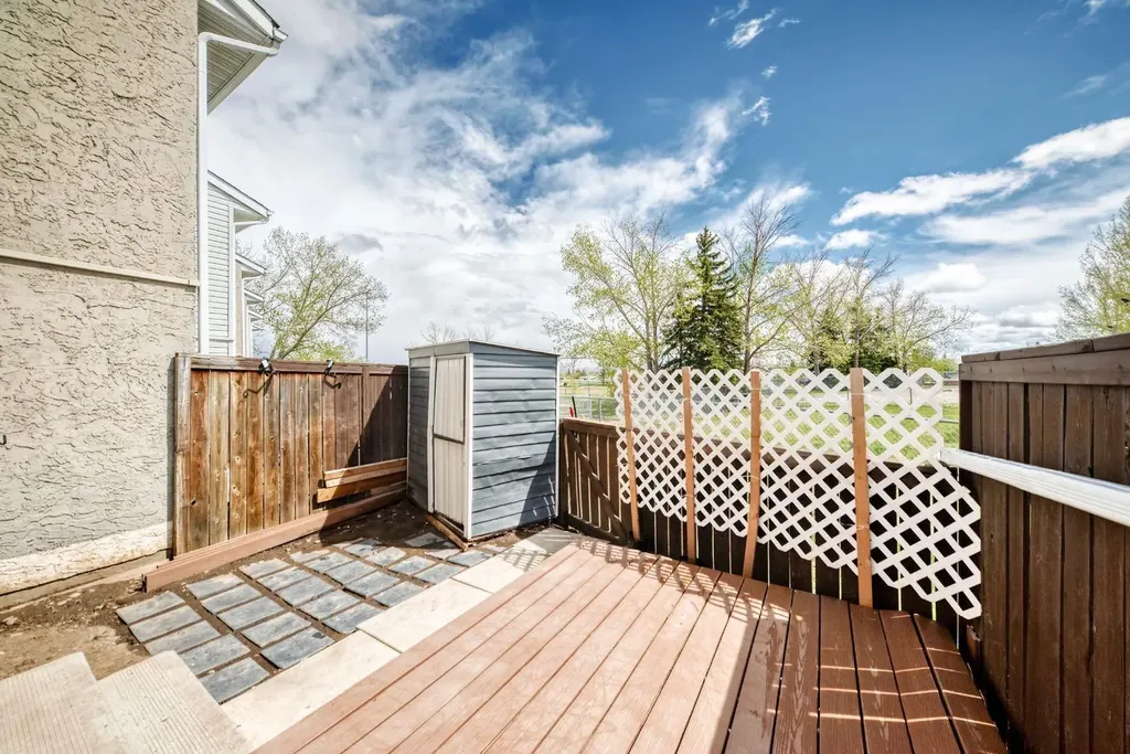 700 Allen Street SE Airdrie AB T4B 1E8
