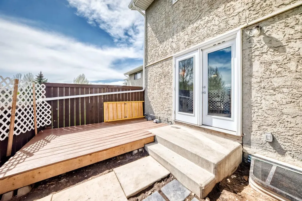 700 Allen Street SE Airdrie AB T4B 1E8