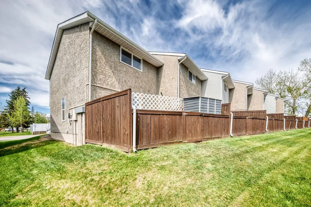 700 Allen Street SE Airdrie AB T4B 1E8
