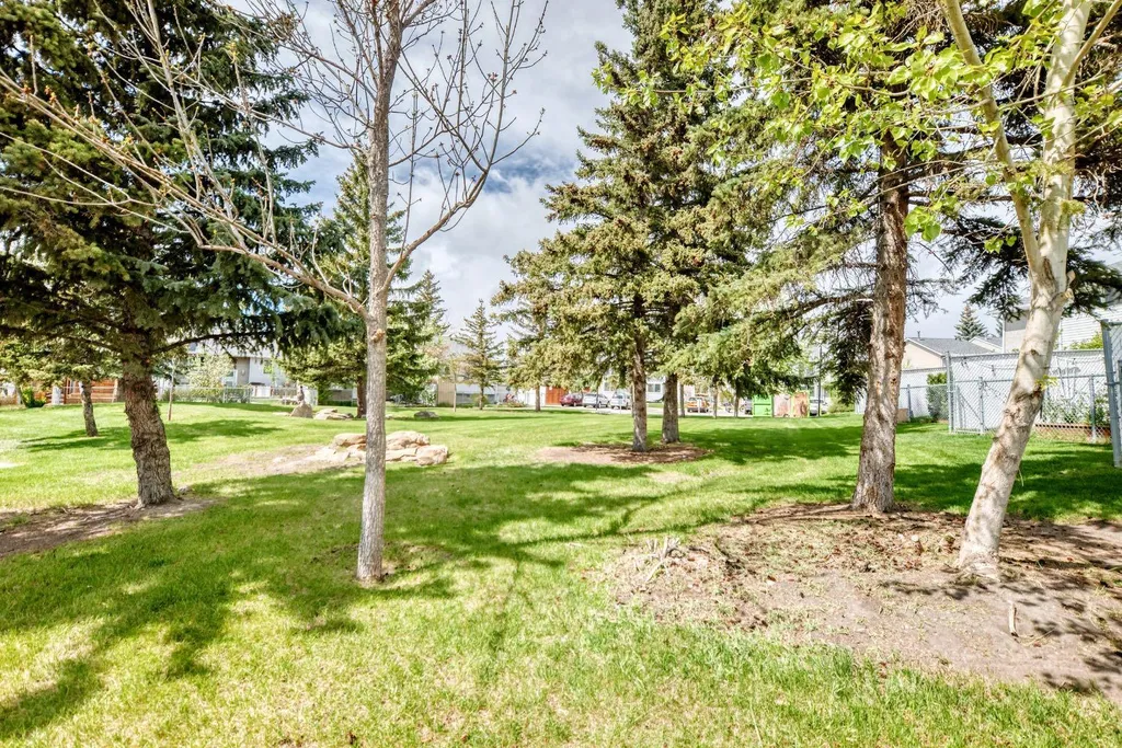 700 Allen Street SE Airdrie AB T4B 1E8