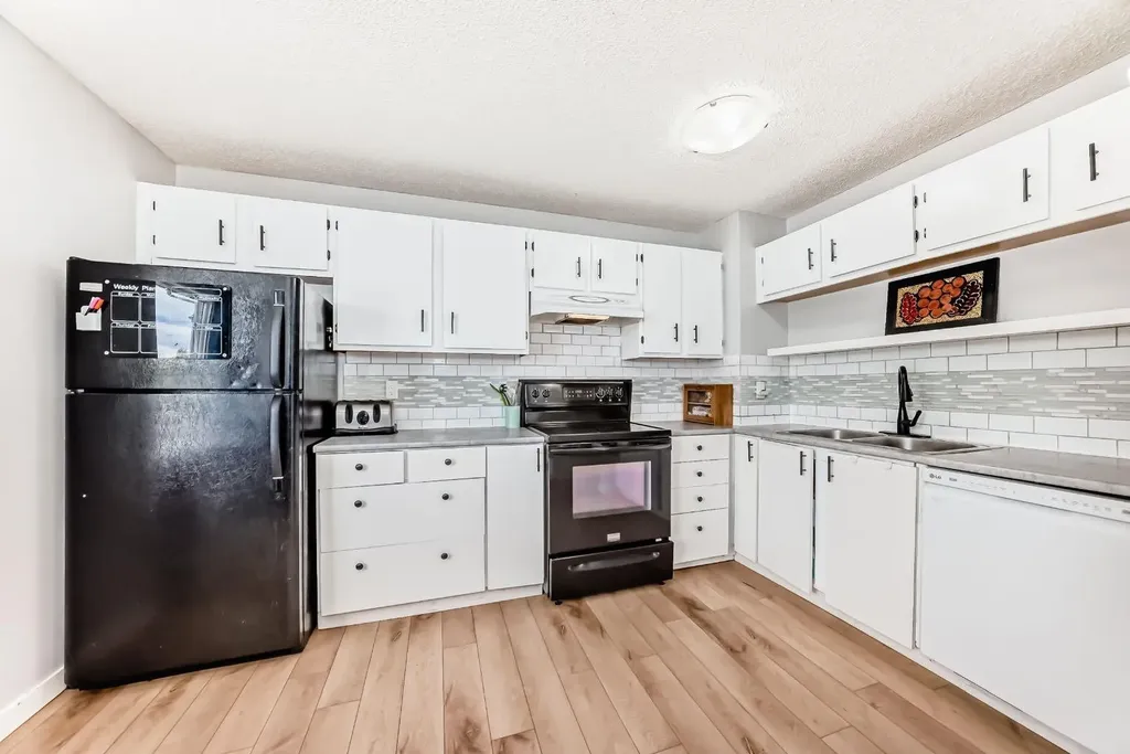 700 Allen Street SE Airdrie AB T4B 1E8