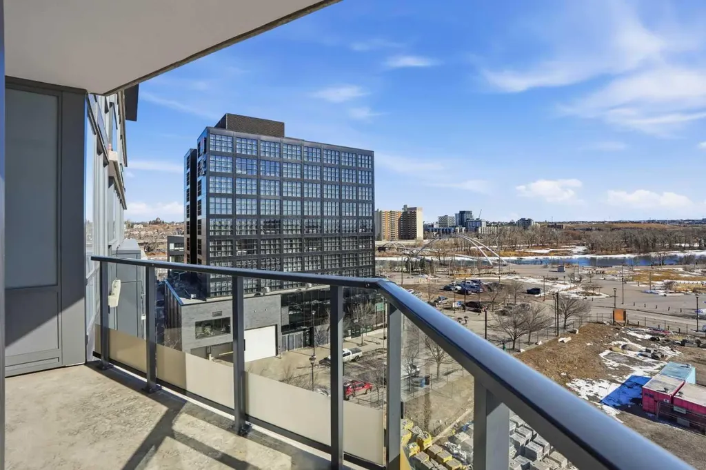 615 6 Avenue SE Calgary AB T2G 1S2