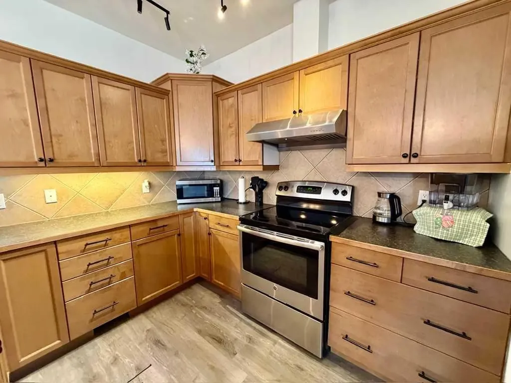222 6a Street Stirling AB T0K 2E0
