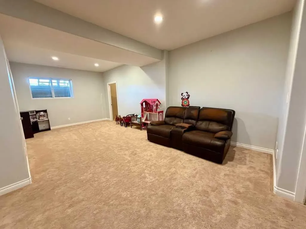 222 6a Street Stirling AB T0K 2E0
