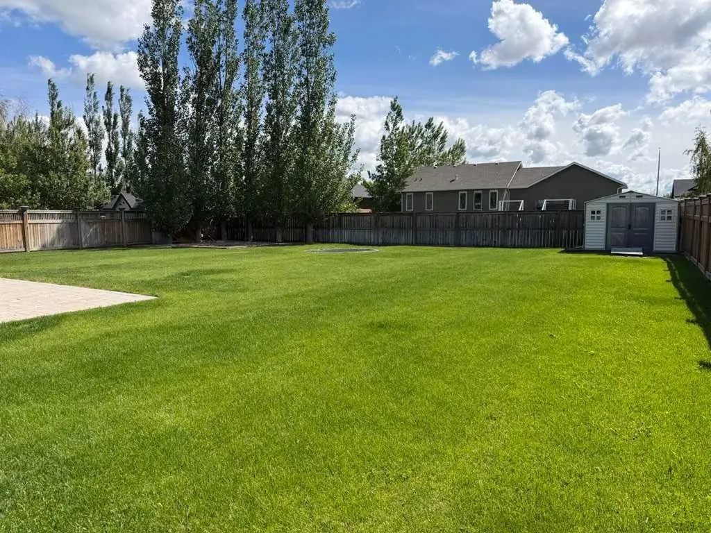 222 6a Street Stirling AB T0K 2E0