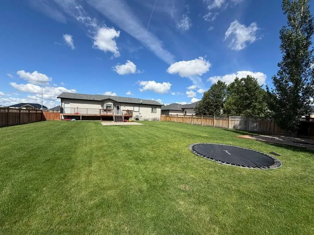 222 6a Street Stirling AB T0K 2E0