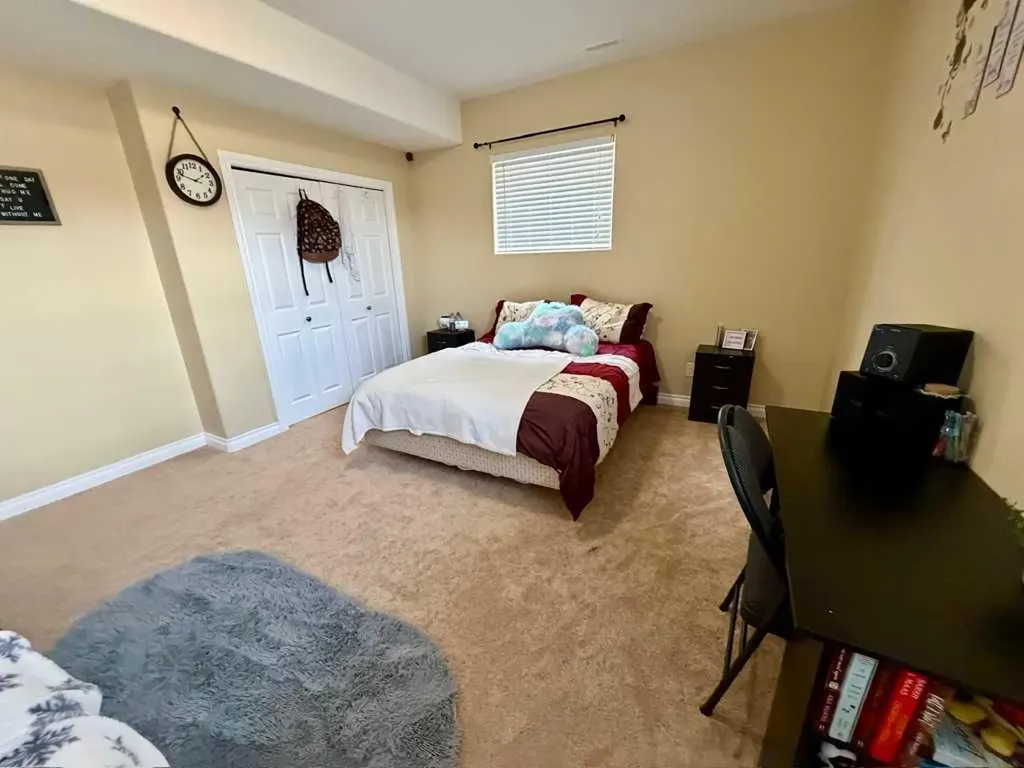 222 6a Street Stirling AB T0K 2E0