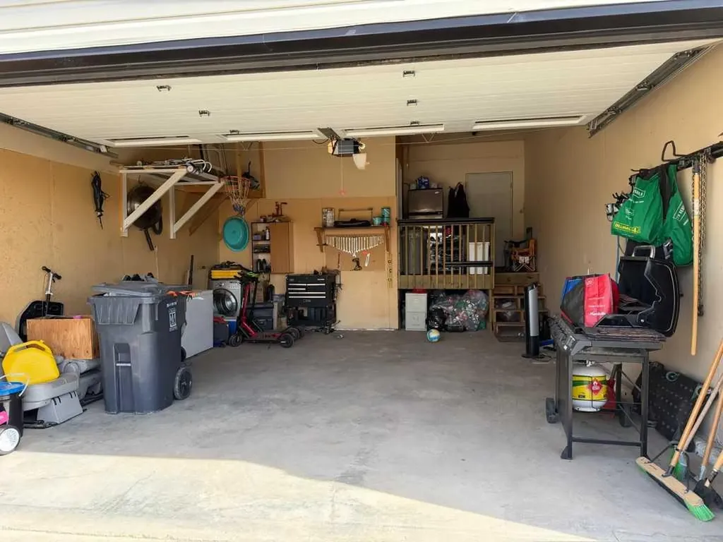 222 6a Street Stirling AB T0K 2E0