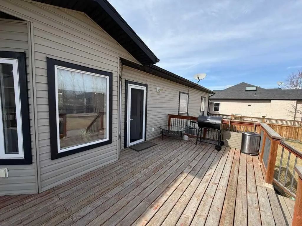 222 6a Street Stirling AB T0K 2E0