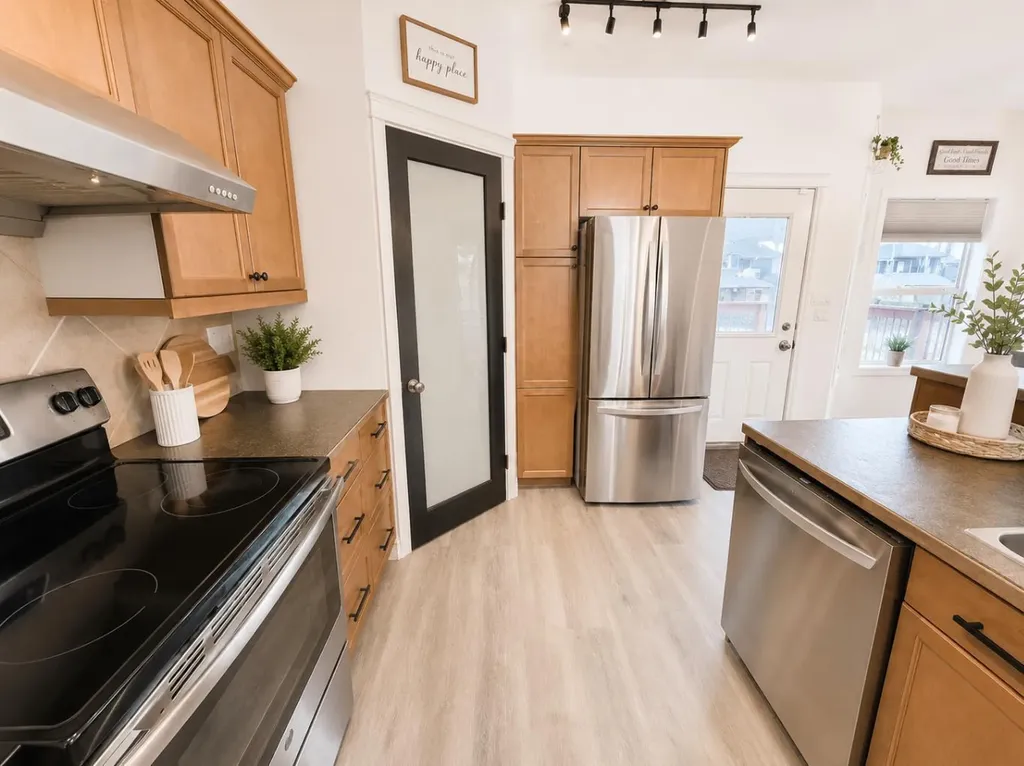 222 6a Street Stirling AB T0K 2E0