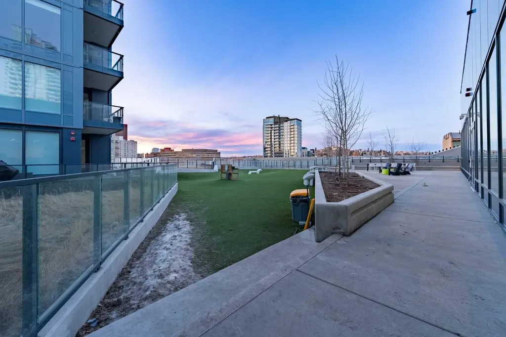 530 3 Street SE Calgary AB T2G 2L8