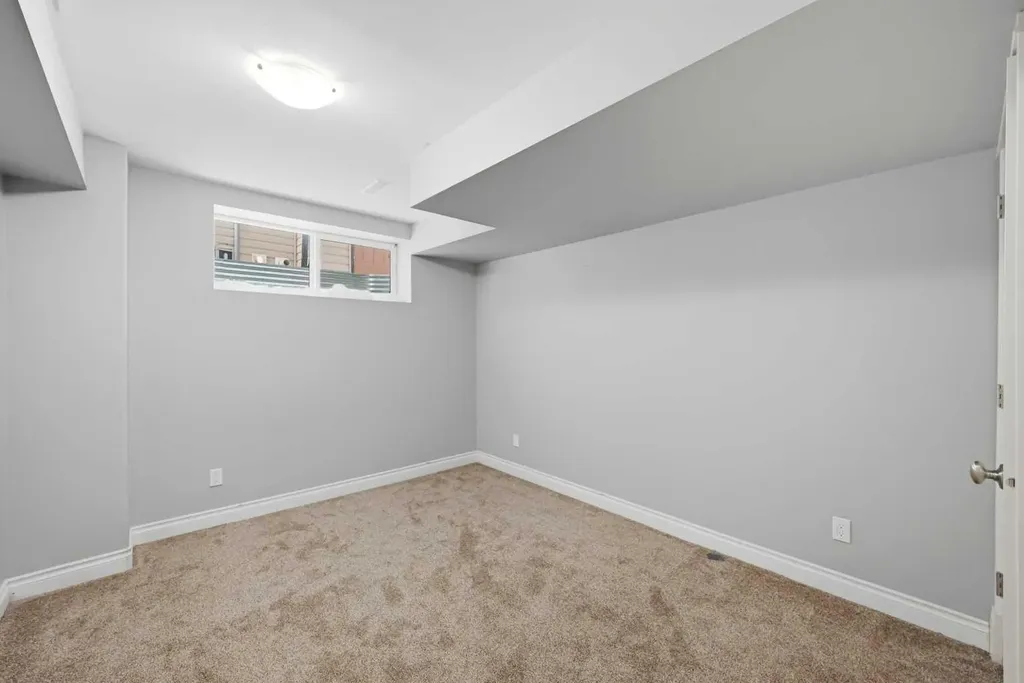 1153 Kingston Crescent SE Airdrie AB T4A0G1