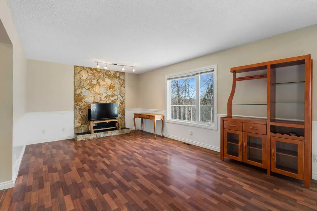 103 Riverside Way SE Calgary AB T2C 3V8