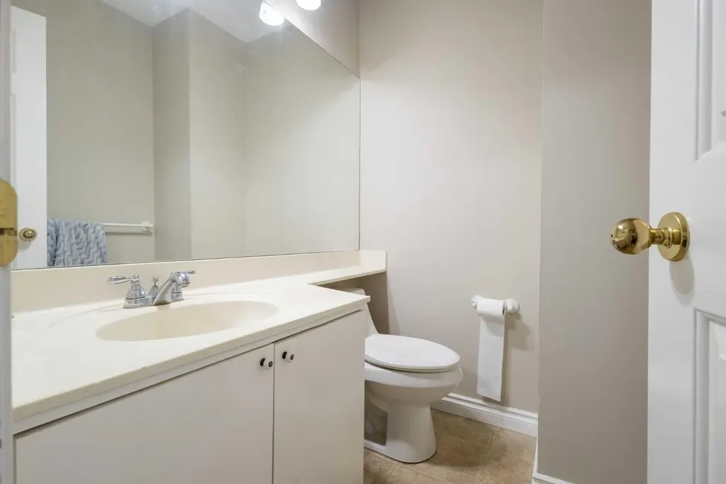 103 Riverside Way SE Calgary AB T2C 3V8