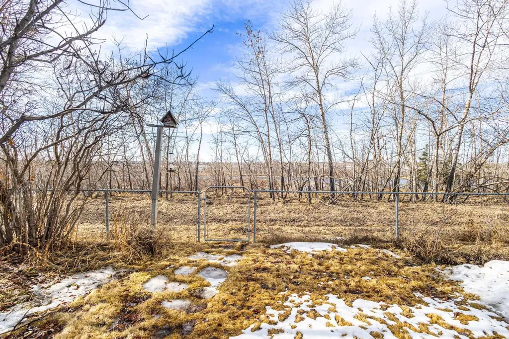 103 Riverside Way SE Calgary AB T2C 3V8