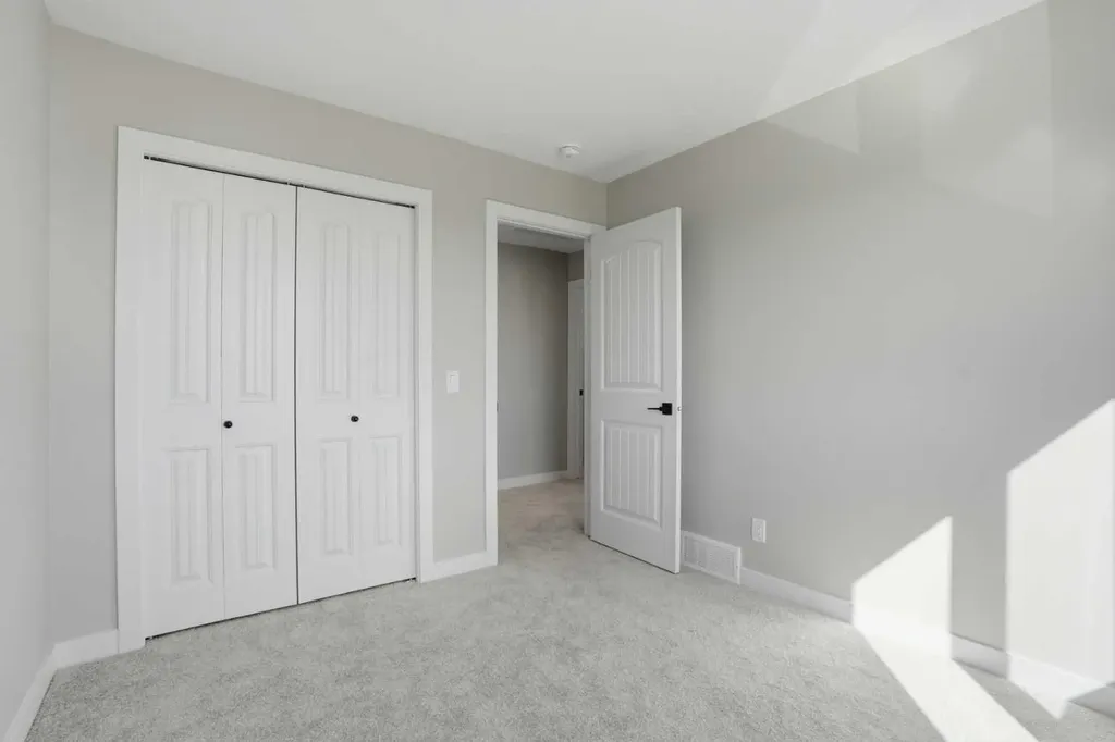229 Bridgeport Gate Chestermere AB T1X 3E2