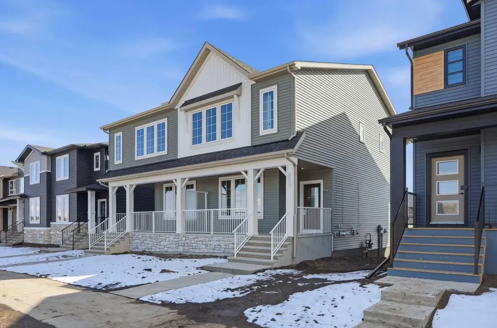 229 Bridgeport Gate Chestermere AB T1X 3E2