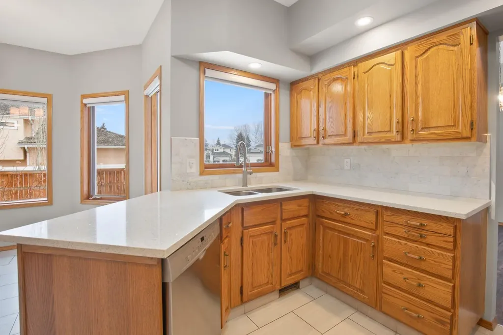 87 Denison Crescent Red Deer AB T4R 2E9