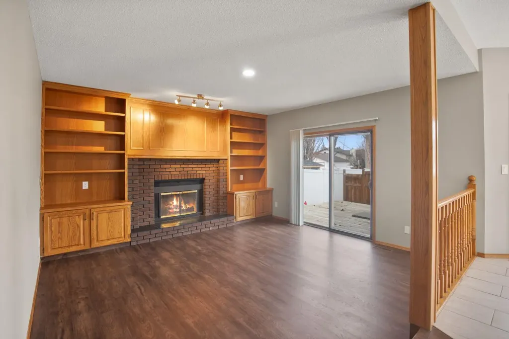 87 Denison Crescent Red Deer AB T4R 2E9