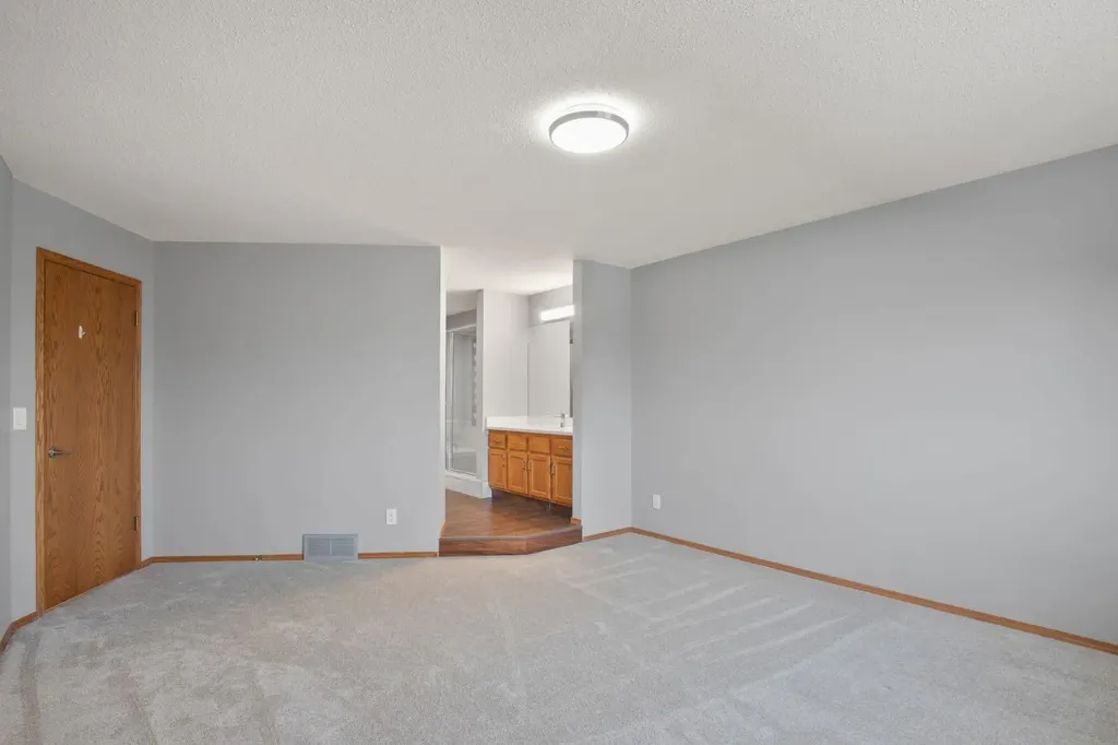 87 Denison Crescent Red Deer AB T4R 2E9