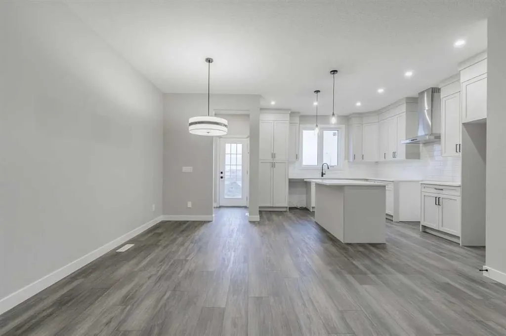 197 Bridgeport Gate Chestermere AB T1X 3E2