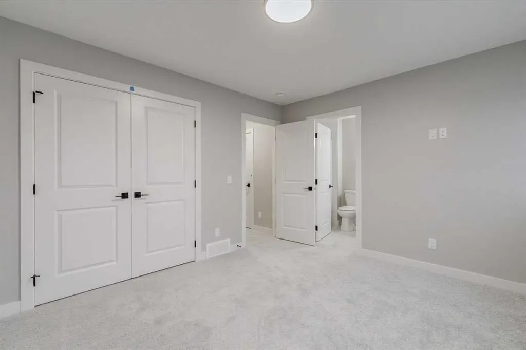 197 Bridgeport Gate Chestermere AB T1X 3E2
