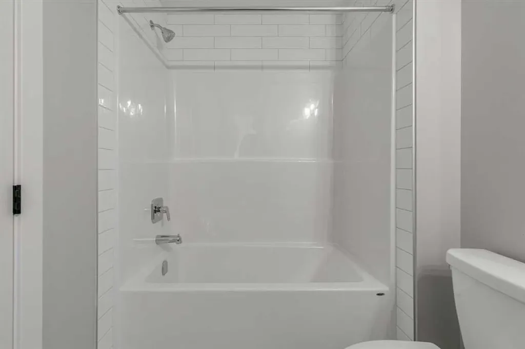 197 Bridgeport Gate Chestermere AB T1X 3E2