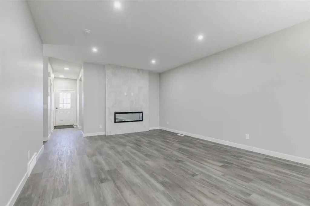 197 Bridgeport Gate Chestermere AB T1X 3E2