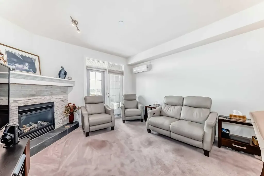 1005A Westmount Drive Strathmore AB T1P 0C3