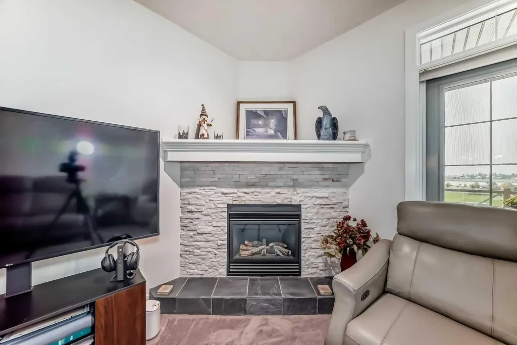 1005A Westmount Drive Strathmore AB T1P 0C3