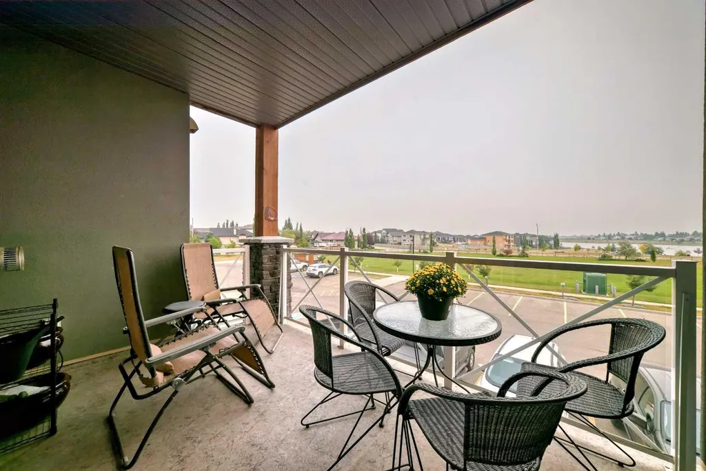 1005A Westmount Drive Strathmore AB T1P 0C3