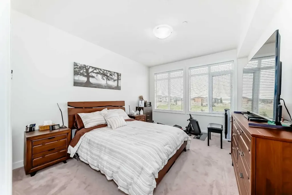 1005A Westmount Drive Strathmore AB T1P 0C3