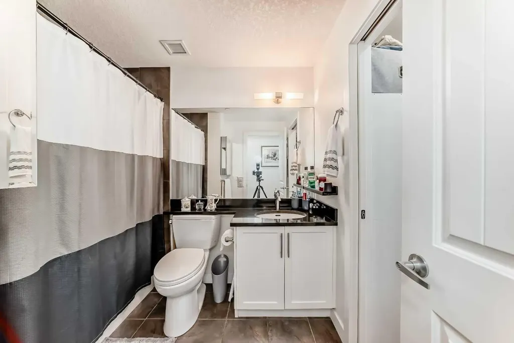 1005A Westmount Drive Strathmore AB T1P 0C3