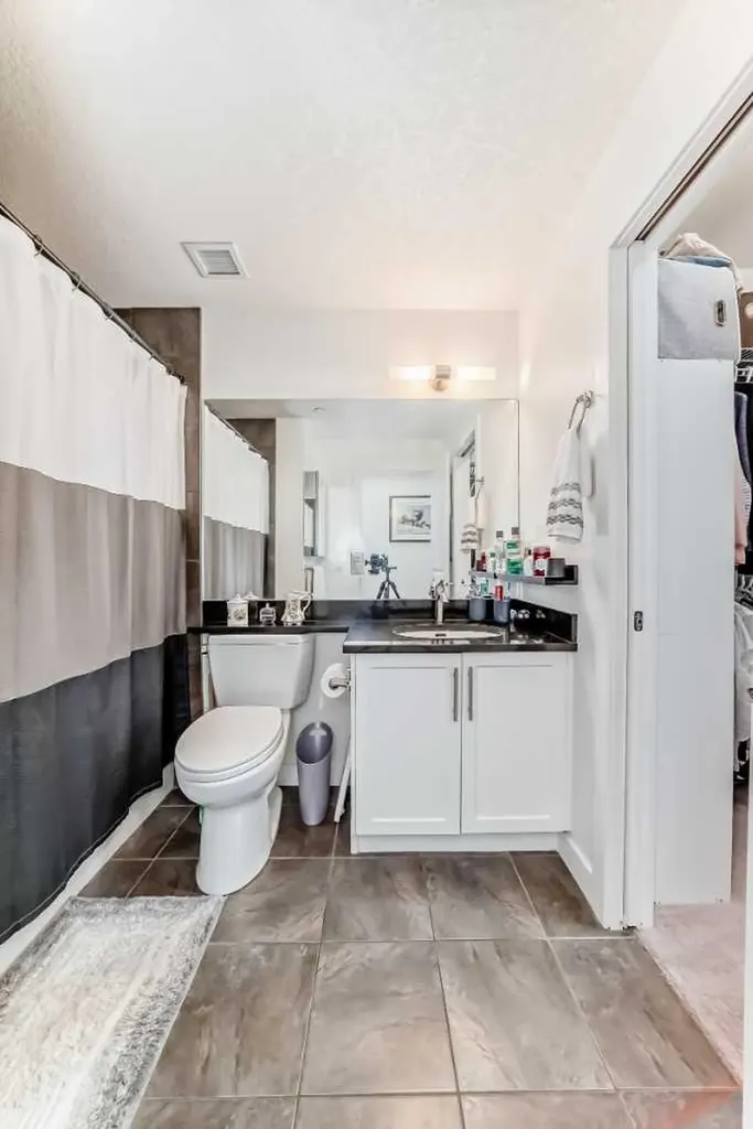 1005A Westmount Drive Strathmore AB T1P 0C3