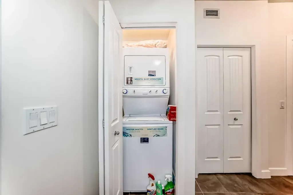 1005A Westmount Drive Strathmore AB T1P 0C3