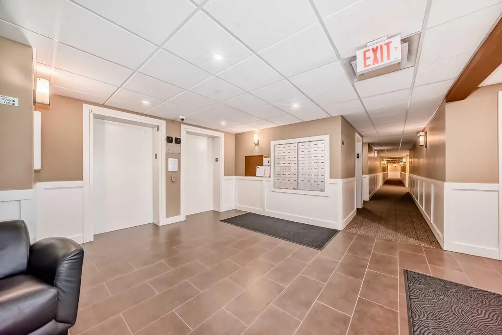 1005A Westmount Drive Strathmore AB T1P 0C3
