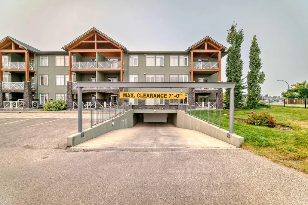 1005A Westmount Drive Strathmore AB T1P 0C3
