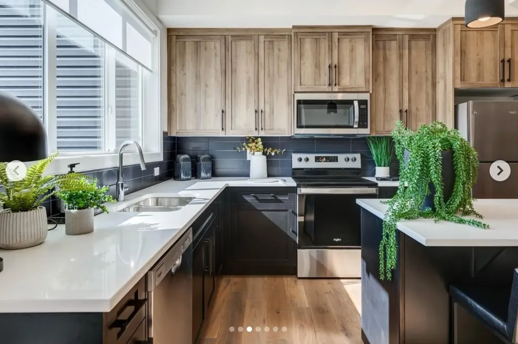 81 Sora Gate SE Calgary AB T3S 0M6