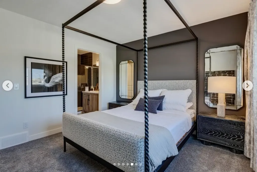 81 Sora Gate SE Calgary AB T3S 0M6