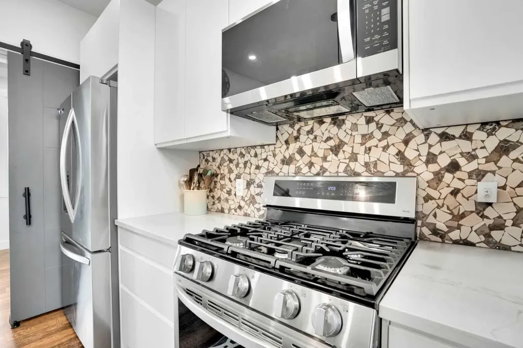 44 Cottageclub Lane Rural Rocky View County AB T4C 1B1